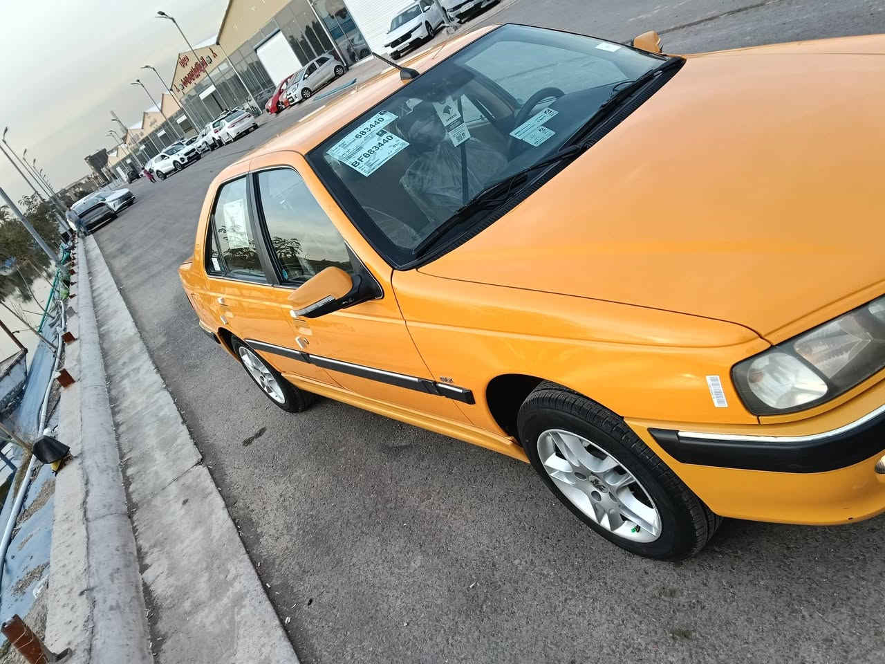 السلام عليكم بيجو بارص 2023 كفاله عامه من البارد ومن الضربه ومن الصبغ ومن كلشي كفاله يعني لا تخابرني تكلي شبيه مابيه سياره كفاله عامه 🧿 مكينه كير مكفولات وبلادي مال شركه ممدود عليه سبانه شرط السونار سياره رقم بغداد انكليزي وابسمنه ثانيوم احولك غرمات صفر هزه جديده هيئة هم صفره سنويه جديده سياره مدوشمه كاعيه وكشنات وسفاري سياره مابيه نقص وممشتغله تكسي الله شاهد المكان بغداد حي القاهرة للاستفسار ***********
موصفات السياره 
1,حساسات خلفيه 
2,كامره 
3,شاشه 
4,ويل كب 
5,تحكم ستيرن 
6,كشن كهرباء 
 7,ايرباكات السياره 
8,حساس ويل
