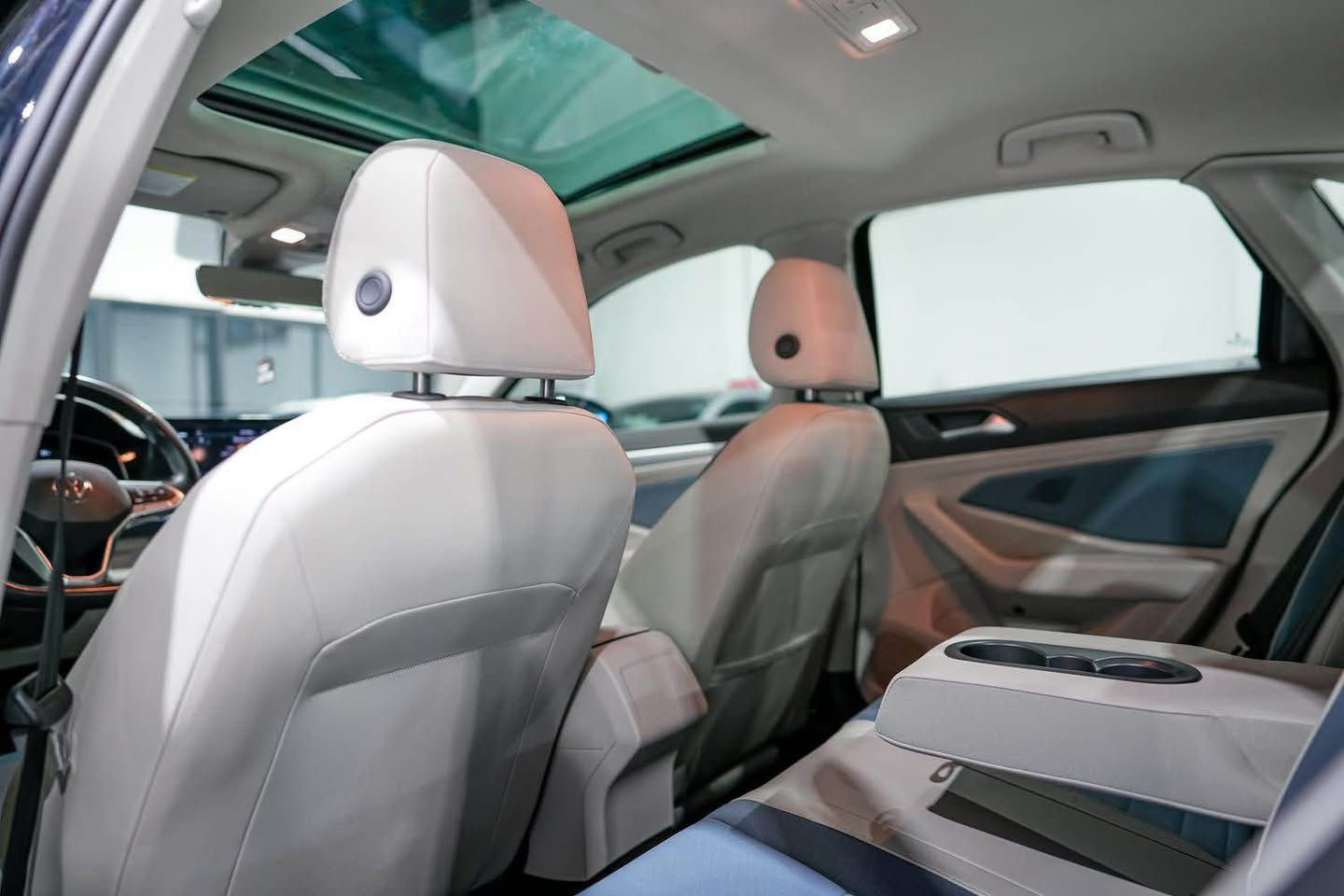 ڤۆکس واگن جیتە ٢٠٢٥
سەیارەکە بی سبوخە دەعامی لۆ دەعامی بی سبوخ هەمووش بەشەرت. سەیارەکە ماسەفات se+لۆ زانیاری زیاتر پەیوەندی بەوو ژمارەیە بکە .(***********) أربيل, العراق
