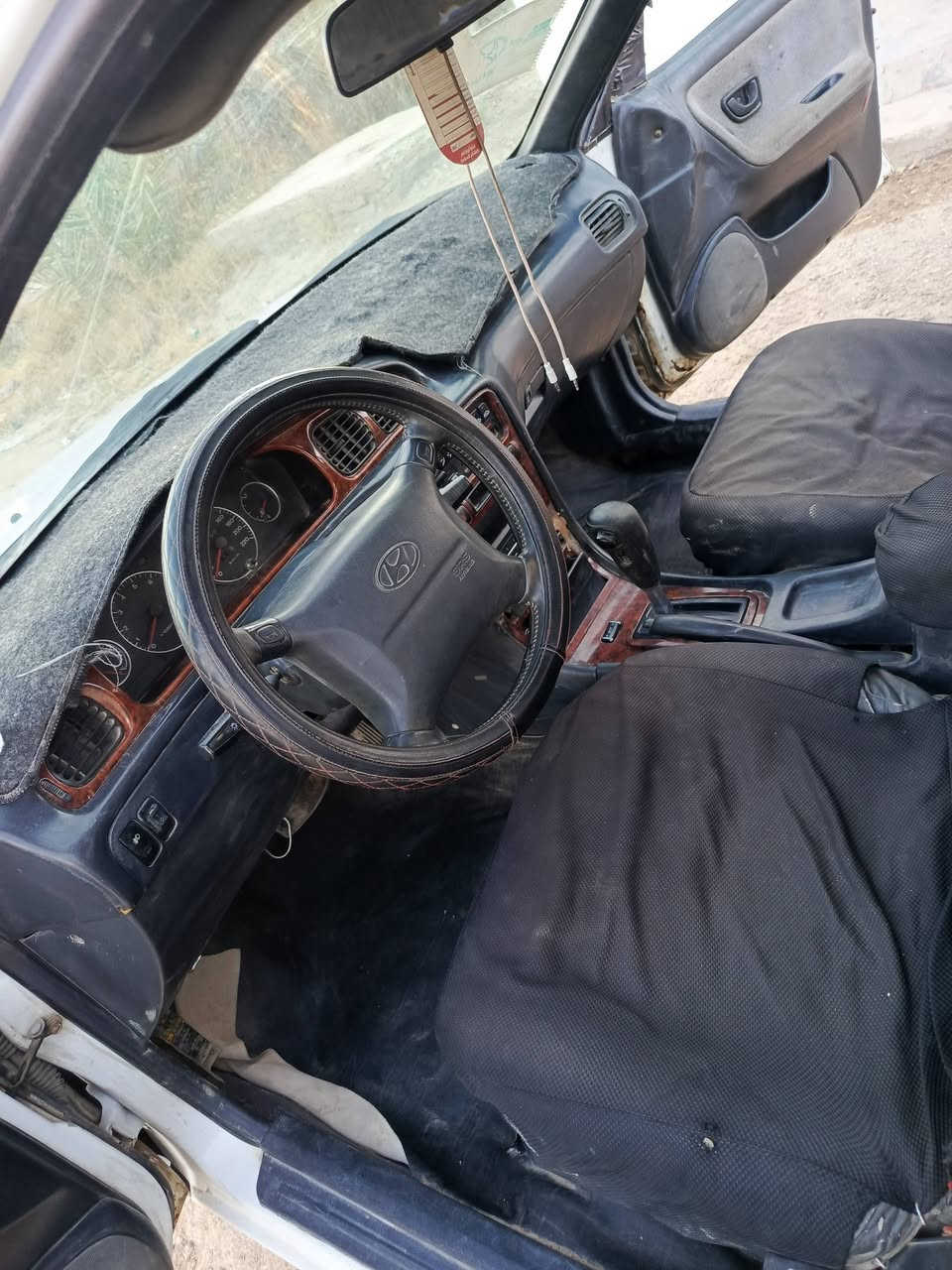 سلام عليكم سوناتا تو لبيع 96 محرك 2000 رقمه الانبار سعر 38 ورقه بيه مجال قليل *********** مكان سياره كرمه
