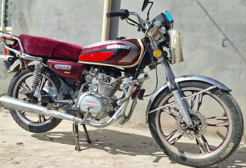 السلام عليكم
دراجة للبيع 21 موديل
اتصال ***********
مكفؤله كفالة عامه🏍
