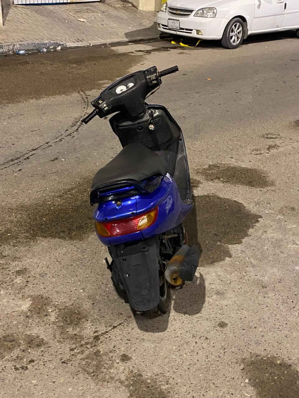 دراجة فراشة للبيع مفتوح دراجة كامله ما نقصها شي كلشي شغال بيها سلف اشاير كلوبات الدراجة كامله  شلعة ومعدل مفول العنوان القبلة سعر 500 وبيها مجال قليل رقم ***********
