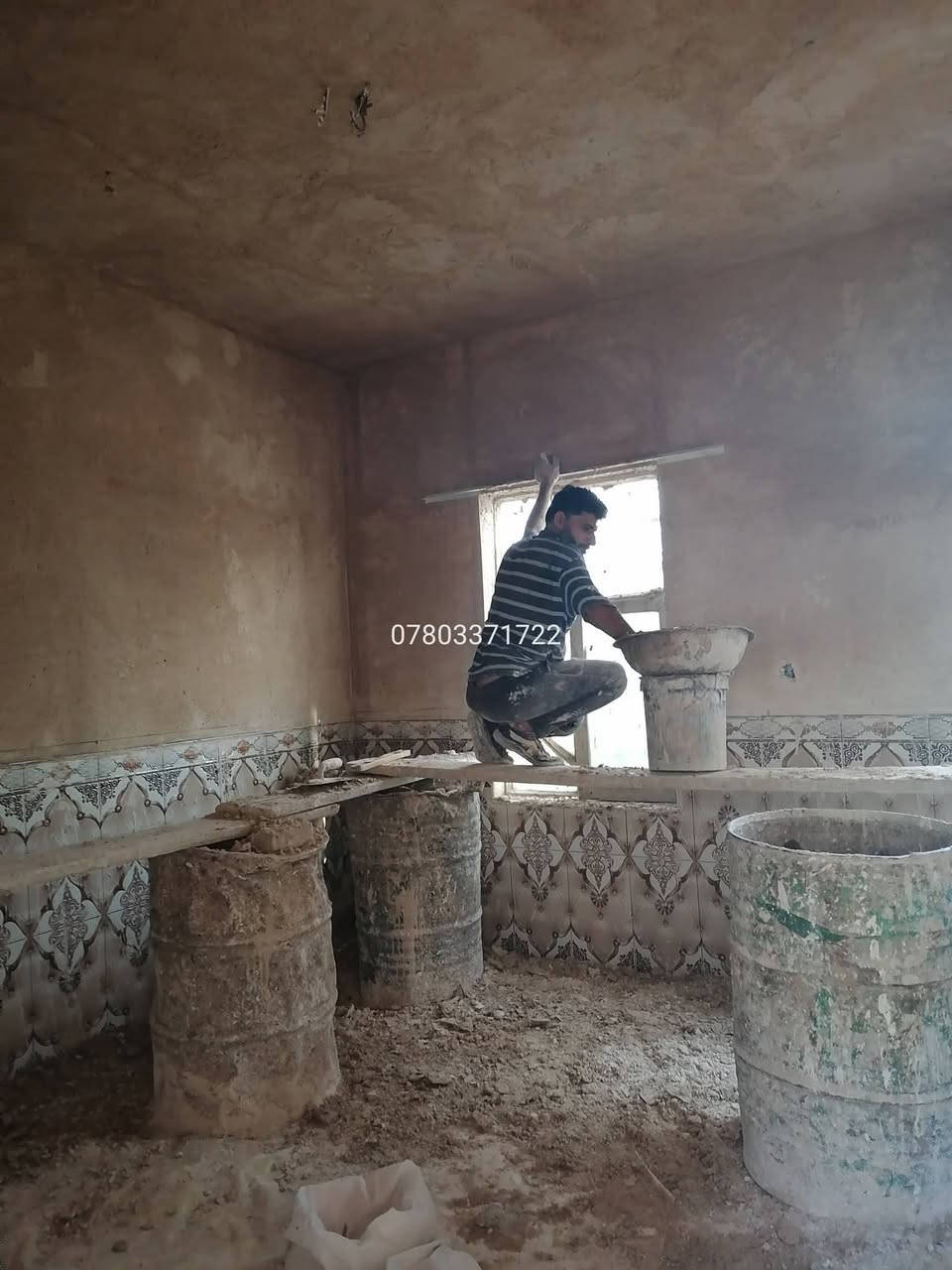 السلام عليكم لباخ اسمنت جص بورك متفرغ حاليا *********** يارب
