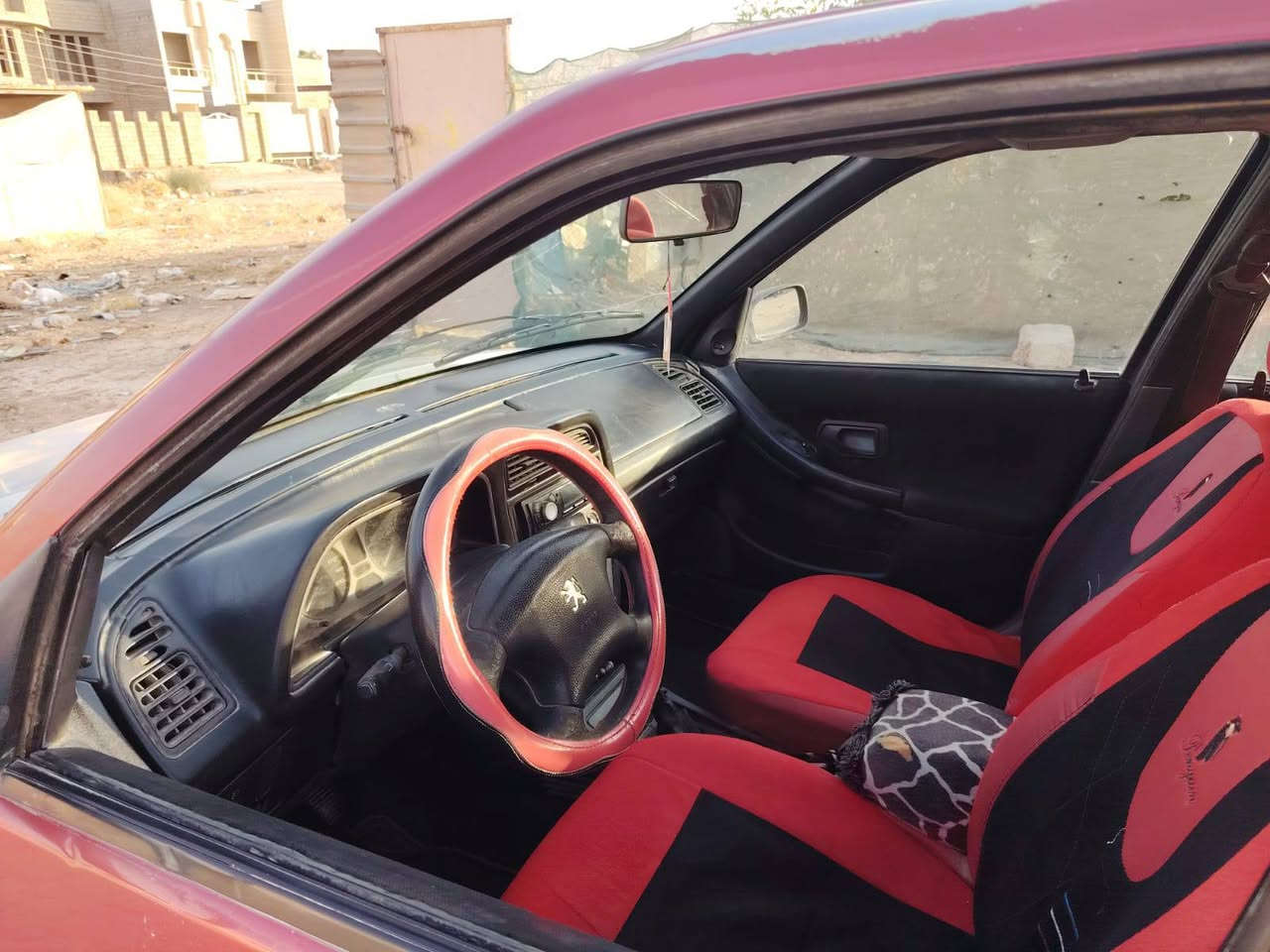 بيجو موديل 2001 شرط التحويل كير محرك شرط سياره جاهزه ونضيفه مكاني تكريت السعر 40بيها مجال وحياكم الله للستفسار اتصل ***********
