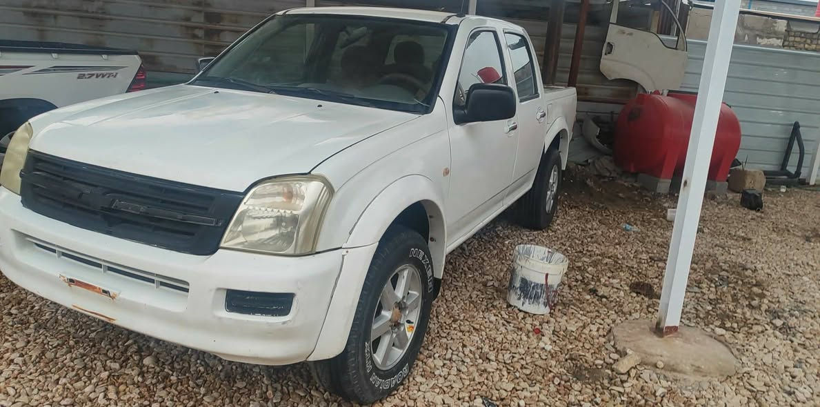 للبيع ٢٠٠٥ مكانه قادسيه ديوانيه ***********
