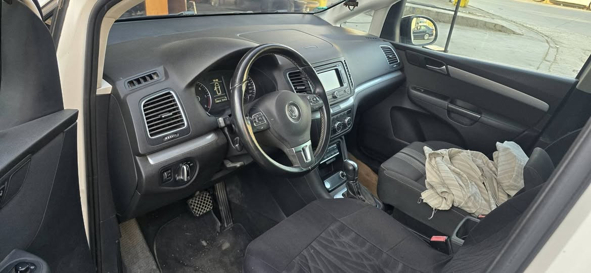 Vw sharan 2013 
بێ بۆیاخ 
مەکینە گاز 
پانۆراما 
سوکان ڤۆلیۆم 
تحديد سرعه 
ده رگا کارەبا 
حا سه تا يه 
ويل كه ب 
بلاجيكتور 
سنوق شه فت 
ئاوێنە ئیشارەت 
شاشە 
کامێرە 
حا سه ى دوا و پێش 
ئاوێنە دەخە وێ 
٣ ریز کوشن 
کوشن VIP
كوشن كاره با
كوشن هيته ر
ئاوێنە هیتەر زۆری تر بەشەری گێر مەکینە 
مەکینە دیزل ٢.٠
نرخ ١٤٠ $
بۆ پەیوەندی 
*********** السليمانية, العراق

