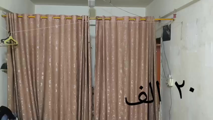 للبيع اغراض مستعمل
العنوان تيراوا تقاطع شارع لاطباء 
للتواصل مسنجر او على رقم ***********
