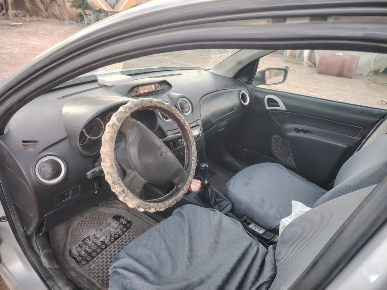 سمند فرنسي أصل موديل 14 جاهزه سعره 40 وبيه مجال مراوس ***********
