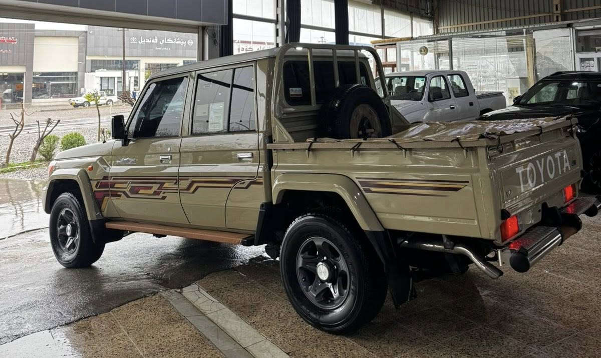 بۆفرۆشتن. 🛻🇯🇵🤎 للبیع

لانکرۆزەر - میکزەمین مۆدیل 2015 
گێروو مەکینەی بەشەرت نە کراوەتەوە 
بۆیاخ نیە تەنها. یەک پیدی ئاری هەیە 

نمونە لە جوانی 
زۆر جوانو پاک ماوە تەوە 

هەموو گیانەی بەشەرت 

فوول مواصفات

سەنەوی  تازەیە هەموو گیانی بەشەرت 

سعر /في التعليق يتم الرد فورا على المسنجر ✍🏻

نرخ/ لە کۆمێنت بنوسە یەکسەر وەڵام دەدەیتەوە 📮

ژمارەی خاوەنی: ***********☎️
واتساب

***********☎️
