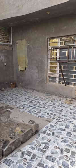 بيت للإيجار مساحة ١٠٠ متر في منطقة الكوت الجديدة نزلت البترومين قرب اسواق حمادة يحتوي على غرفتين وهول ومطبخ وطرمة خارجية تتواجد بها الصحيات للاستفسار ***********
