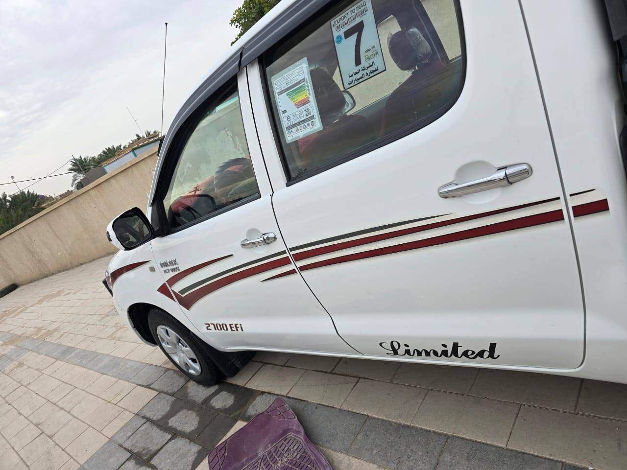 سلام عليكم للبيع هايلوكس للبيع موديل٢٠٧. ***********
