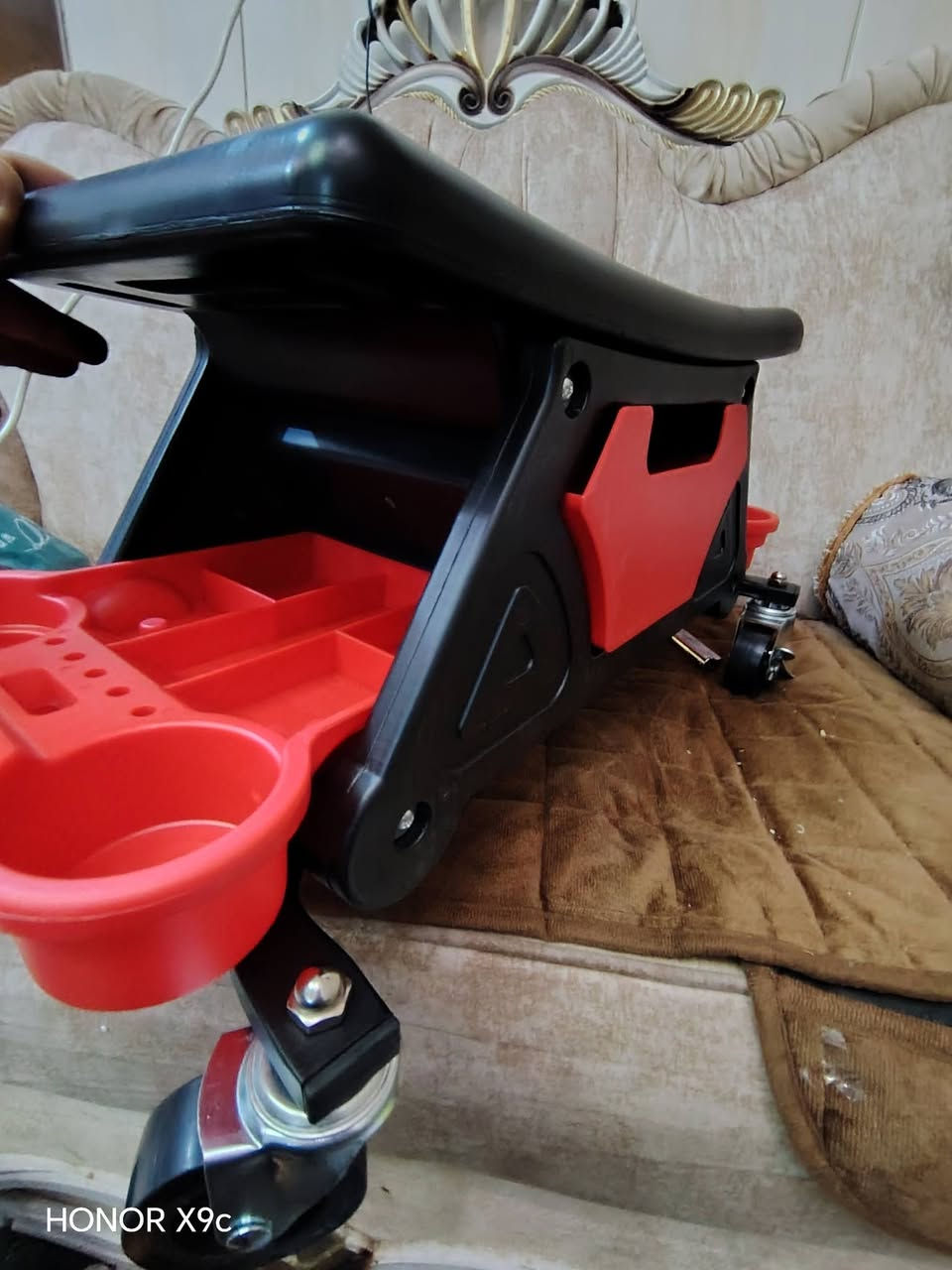 السلام عليكم شباب..
طلعت عندي بل الخشن هاي العربه 
سعرها 35 مع التوصيل


**إذا كنت صاحب هذا الإعلان وتريد حذفه لأي سبب، رجاءا أرسل رسالة إلى الدعم الفني**