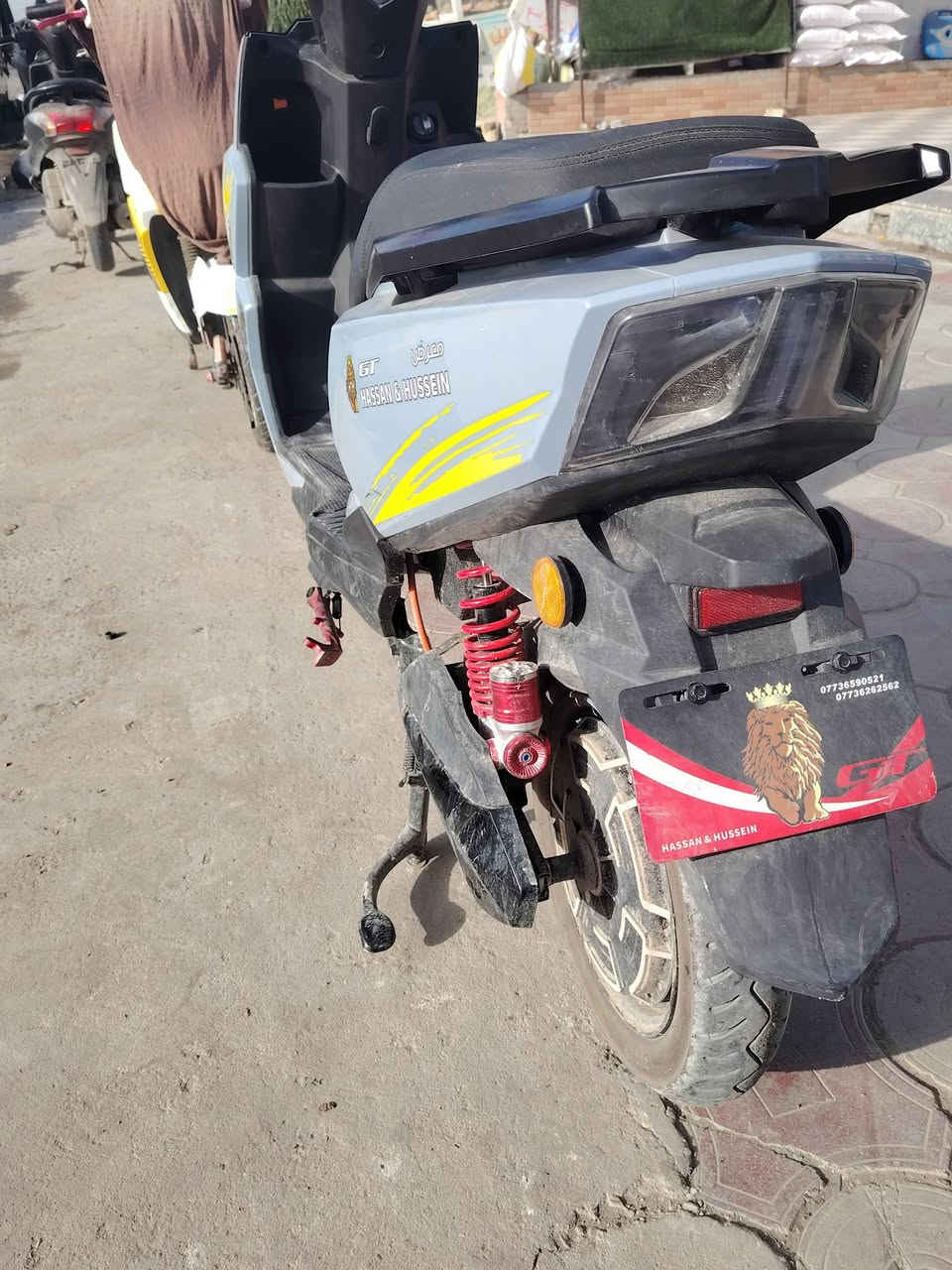 دراجه سكنس 2026
اربع سرعات 
بطاريه ليثيوم 
نظافه 100%
 الايت عالي ناصي رماش
دبل إشارة
  اشاير يمنة ويسرة
بيها بك
وصلها موجود صارلها اقل من شهر من اشتريتها
عنواني بغداد العامريه التواصل ***********
