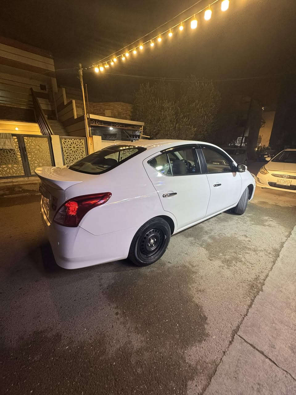 السلام عليكم 
 للبيع سني مصري موديل 2025
مكفوله
رقم اربيل شرط  تحويل…. بسمي
رقم مميز 11066
ماشيه 14 كيلو 
دوشمه كامله ارضيه +كشنات
الاسكان المنصور 
***********
السعر 129 وبيه مجال شويه
وبيه سونار من المندلاوي
