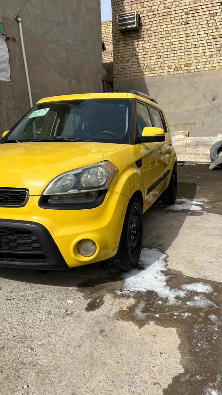 السلام عليكم كيا صول مديل 13 مكينه 2000دوش سياره فول ما عده لبصمه السيره ورد أمريكي ليبل واحد سيره مصفره هيه غرمان ما عليه رقم بغداد بسمي السيره  *********** مكاني بغداد
