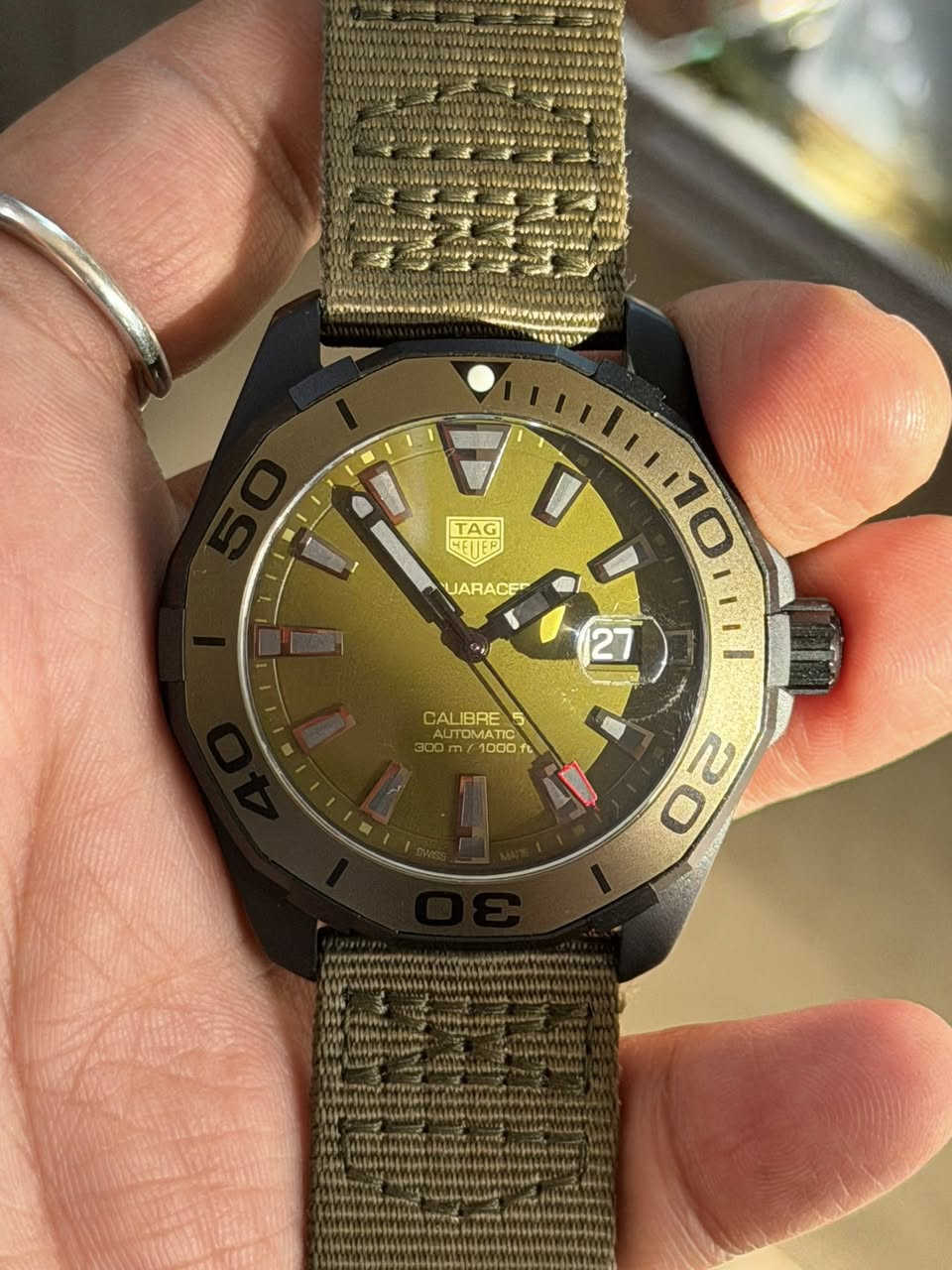 تاك هوير *********** ،، واتساب صورة المكينه هم موجودة
