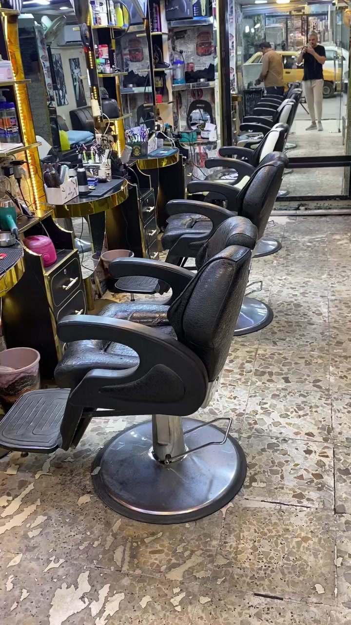 كراسي حلاقة  للبيع  عدد 3. مستعمل نضيف
بغداد الكرادة  *********** الاستفسار
