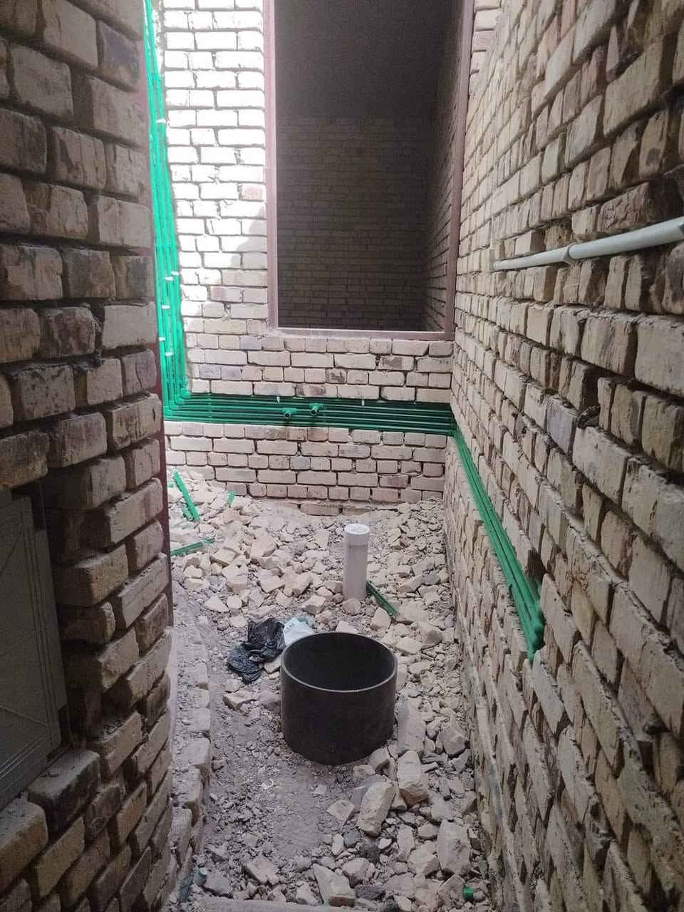 تأسيس ماء ومجاري *********** تأسيس صحيات عامه ترميم بيوت حفر ابي شد ماطور بوستر ماطور عادي شد تانكي شد كيزر

