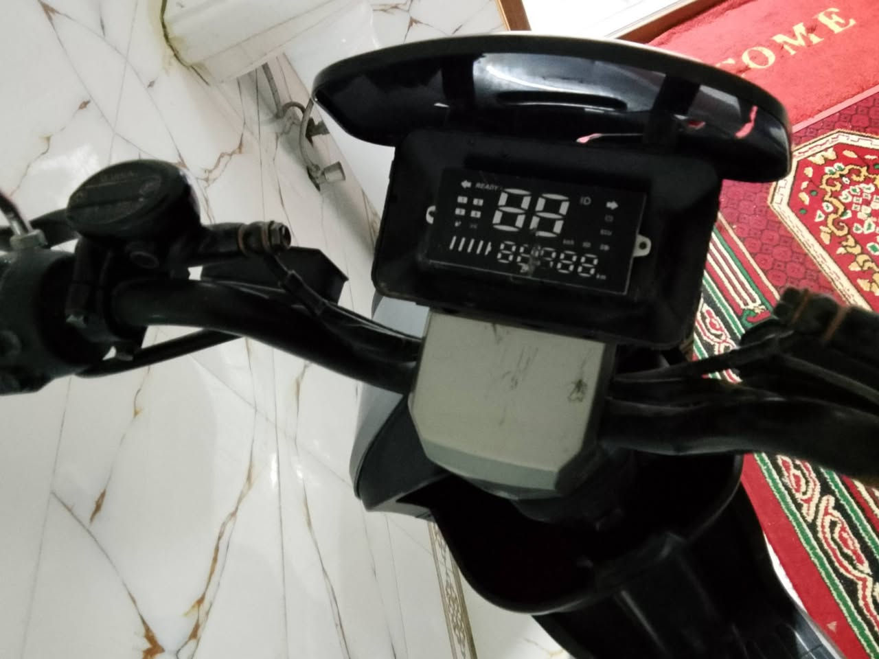 عندي هاي دراجه شحن لبيع نضيفه  بس عوزه بطاريه يمكن حط سعرك و اني ارد عليك
***********
