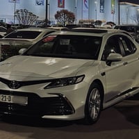 تۆیۆتا کامری 2024 مواسەفات GLE  فول مواسەفات  تەنها 4 هەزار کیلۆمەتر ڕ...