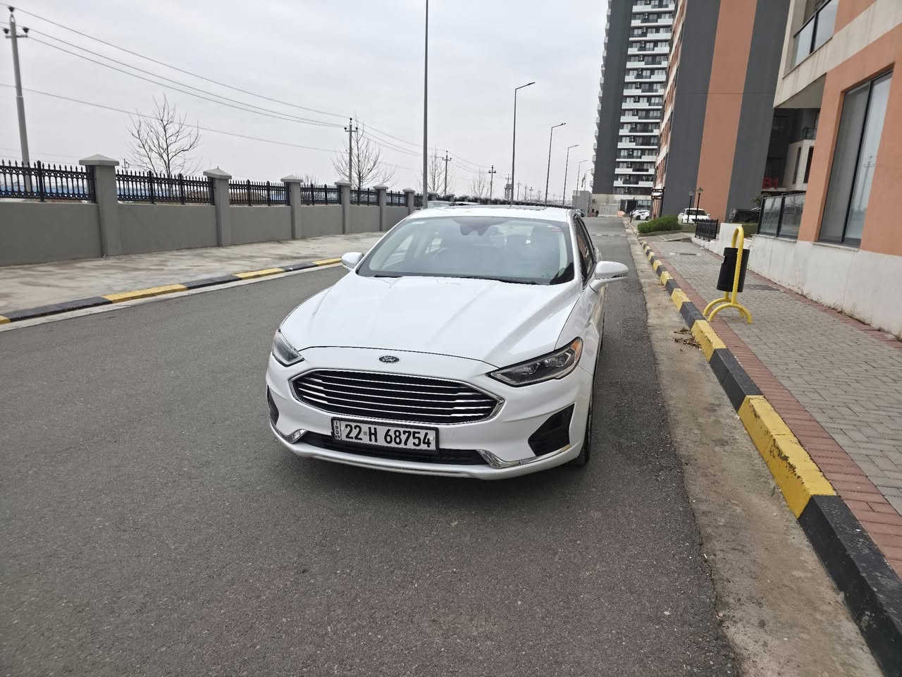 Ford fusion 2019 SEL full option 
Rangi spi 

98,000 miles  

Musafat SEL full option  

فۆرد فوژین  مودێل ٢٠١٩ رەنگی سپی بەفری  مواسەفات  SEL فول فول   سلاید  رادار ئاوێنە،راداری خەتی جادە، رادری ئمرگینسی برک، کوشین کارەبای کوشین جلد کوشین هیتەر،

لایتی تیتانوم لەگەل پێچکردنەوە دەسوری 

ویل  قەبارە ١٨ 

بەسمە و کامیرا 

دوو پارچەی بۆیاخە چامرغی پێشەوە و دەرگای  دوای سەیاق ئەرباگ بەس پەردەی  تەقیوە  سەیارەکی زۆر جوان و بێکێشەیە 

مەکینە ١.٥ توربۆ  گێر ومەکینە  بێکێشە بە شەرت  بی کرانەوە 

٩٦٠٠٠ میل  ڕۆشتوە 

نرخی  ١٢٥ وەرەقەو ماعامەلە  

0750 452 0919
