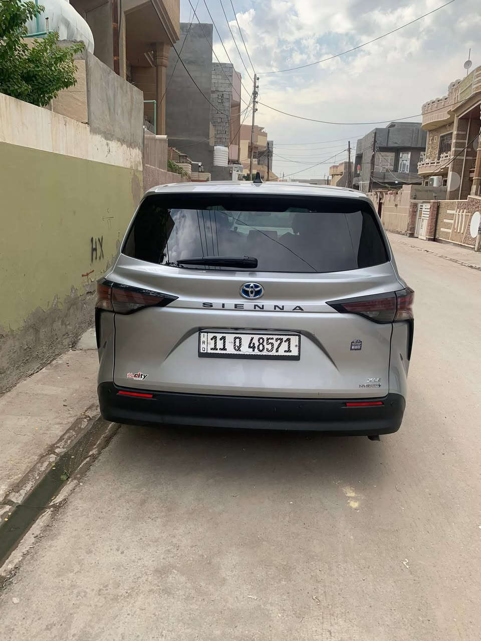السلام عليكم 
سينا  هايبرد موديل 23  فئة Xle 
  التفاصيل معروفة 
ماشية  8500 فقط    رقم بغداد 
٣ قطع صبغ 
السعر 260
 للاستفسار   *********** 
او الماسنجر

