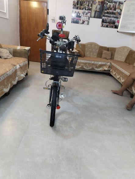 برجستون كله بلاد نظيف
ماماشي مضموم اكو غراض بعده ماشادهن حساسات
***********
