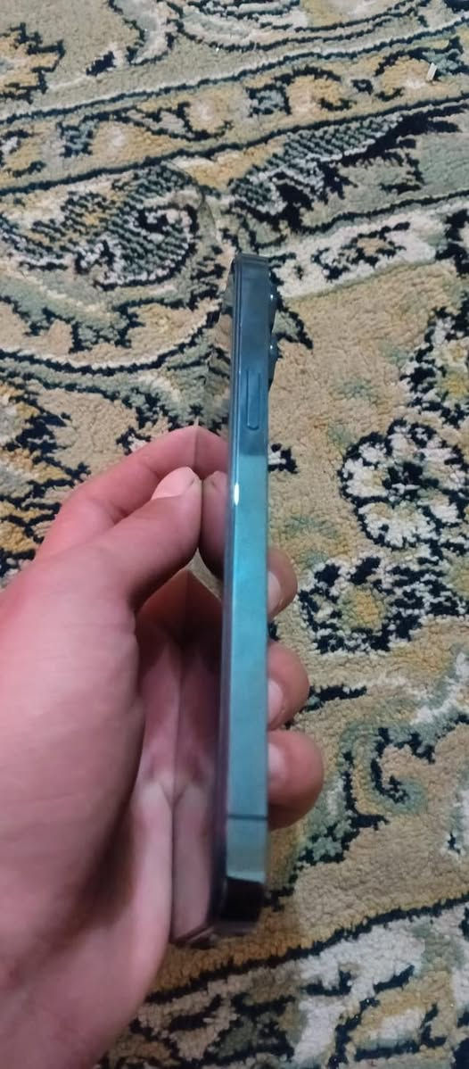 آيفون 12 برو ماكس  الذاكر 256 أريد مراوس13 أو 14 بطاريه 100 رقم الموبايل ***********المكان القائم
