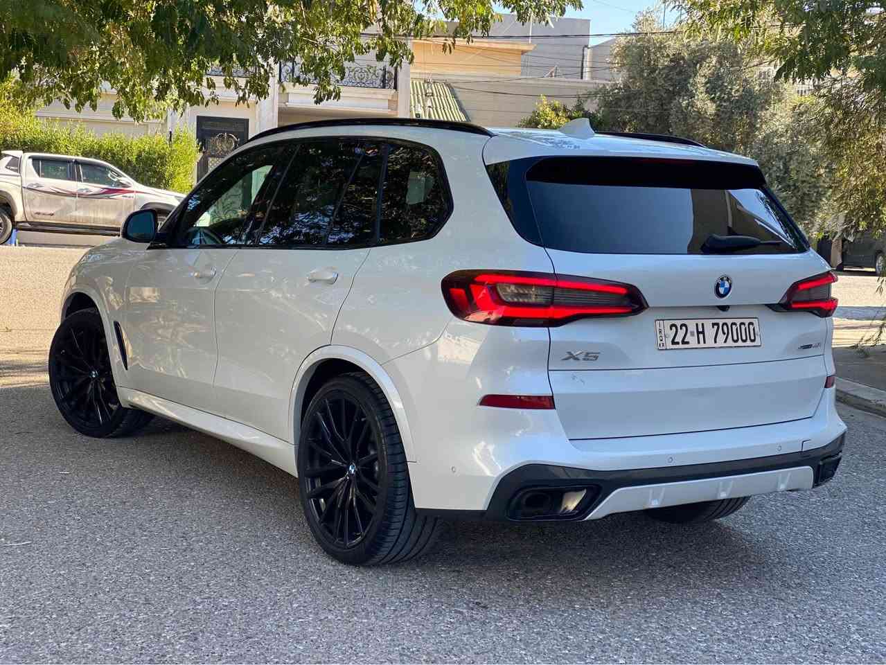 BMW X5 
‎2021رقم اربيل
‎ بلاد M package  
‎ماشية90 الف مايل
‎كامل مواصفات بانوراما كشنات مساج
‎داخل مشمشي كشنات تدفئة خزن ميموري سيت 
‎ويل تو سايز بلادي 22
‎السيارة جديدة جدا اعلى مواصفات بال 6 سلندر توين توربو 
‎فقط بوند وايرباك ستيرن 
‎مكان السيارة اربيل
‎ السعر:360$ ورقة وبيها مجال 
‎للمعلومات:
***********
***********
‎تحياتي للجميع أربيل, العراق
