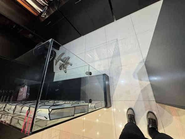 رف مرتب ونضيف صارله شهرين من مسوي وهسه اريد ابيعه معروض ب350 وبي مجال  
الاتصال على الرقم. ***********. او مراسلت الصفحه
