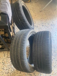 تايرات مستعملات حجم ١٩٥/١٦ ثنين يابانيات دانلوب او واحد كوري هوماكو سع...