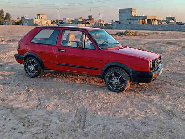 السلام عليكم مكلف بل نشر كولف لبيع نظيفه شرط محرك شرط كير شرط رقم دولي السعر  ٢٠ ورقه 
***********
