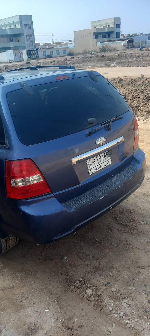 السلام عليكم
كيا سورنتو مديل ٢٠٠٧ 
تفاصيل السيارة 
البدي صبغ عام جماليه 
المكينه هسه قبل اسبوع مجفته 
الكير تمام 
التبريد نقص غاز من جفت المكينه 
الحداديه تمام 
رقم بصرة تحويل اي وقت 
السيارة مشكلة الوحيده من امشي بيه الزم ابريك تكطع بانزين تطلع عندي علامه EsC
هاي كل التفاصيل السعر ٧٠ وبي مجال للشراي 
انه مكلف بالنشر اتصل ع رقم صاحب السيارة ***********
