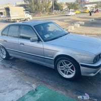 بي ام 525 • موديل ٩٢ • فتحة سقف