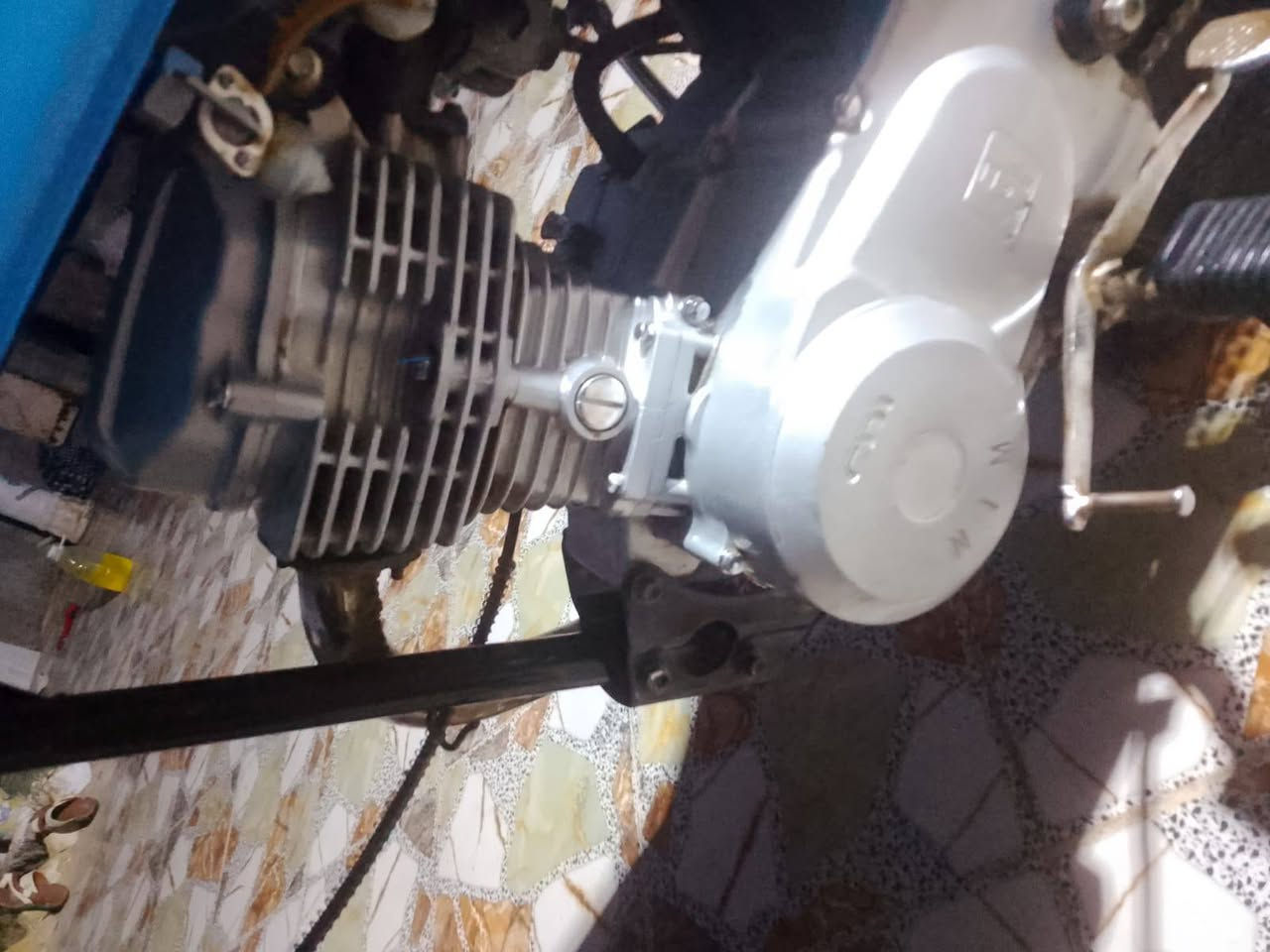 سلام عليكم دراجه للبيع نامه كلك محرك يخبل بي شلعه يشك الگاع مكان الشطره سعر خاص ***********
