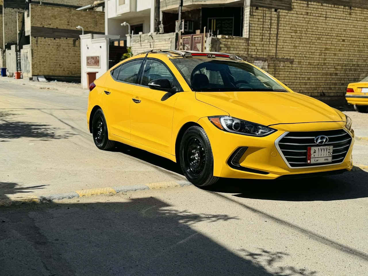 السلام عليكم سياره 2017 سياره فول مواصفات من عدا الفتحه سياره معروضه للبيع للتواصل  ***********
