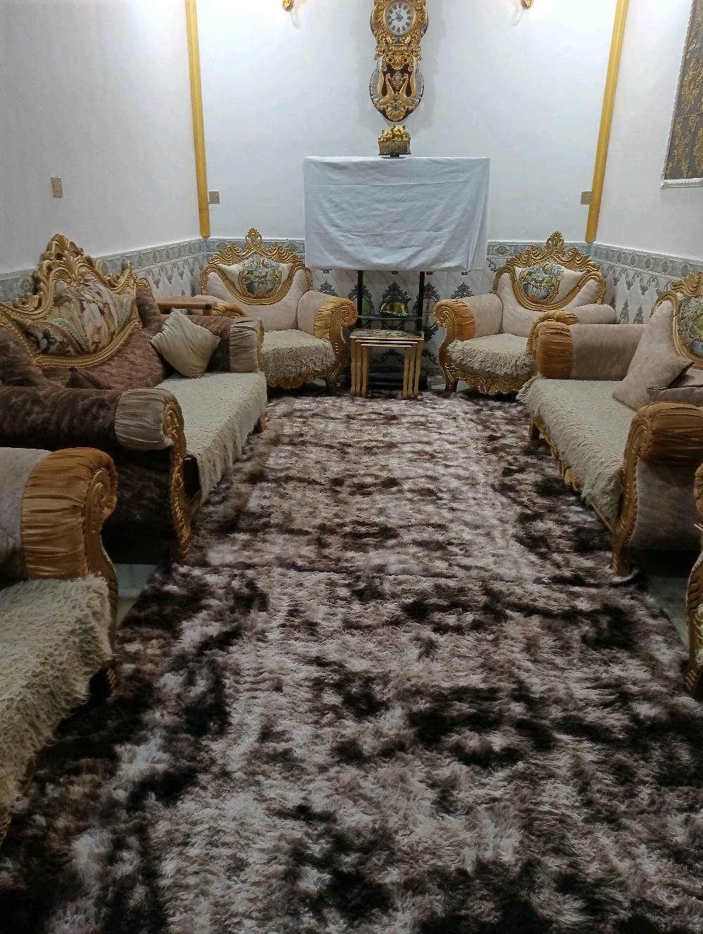 العنوان  محافظه البصره الزبير الجاهزه 
 تخم قنفات مستعمل نضيف كلشش 