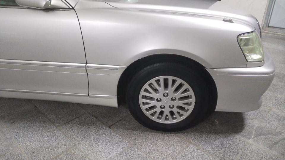 السلام عليكم
كراون ملكة لون سلفر   للبيع رقم سليمانية مكفولة من الاصوليات والكصة والحادث رقم صاحب السيارة ***********
