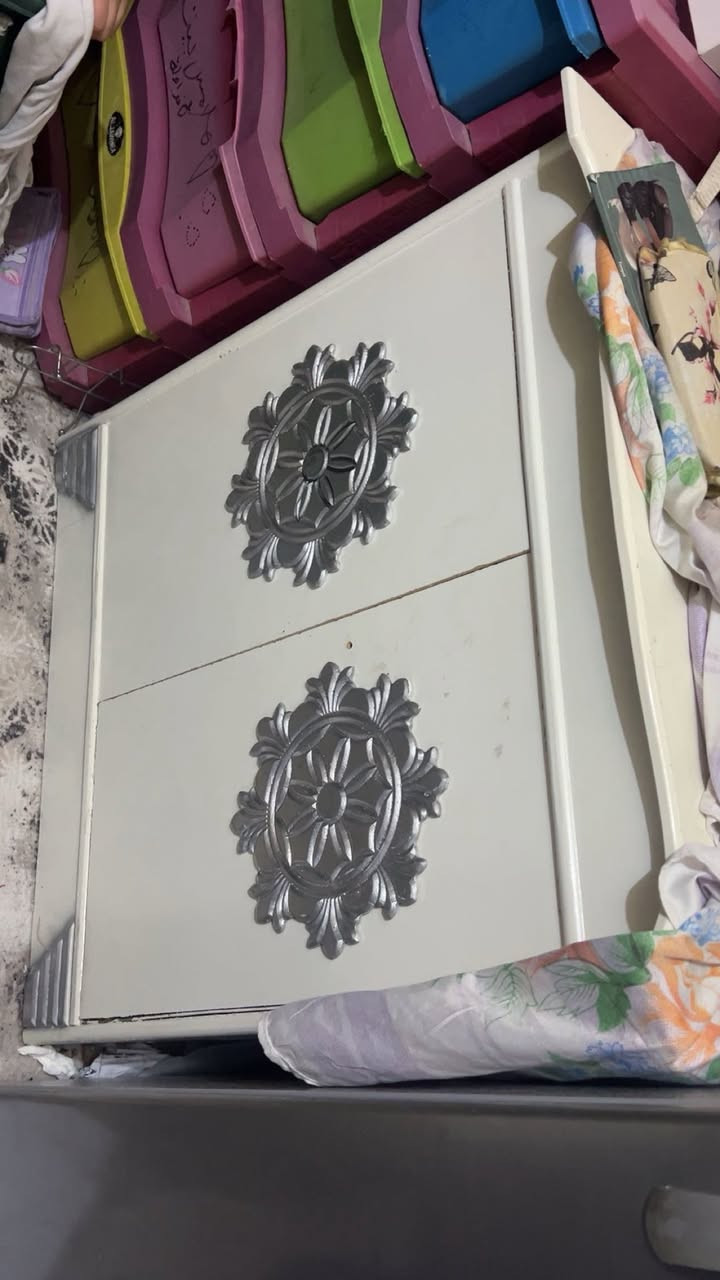 غرفه نوم جديده ونضيفه خشب عراقي  اي ضرر مابيها وسعر مناسب السعر ع خاص


**إذا كنت صاحب هذا الإعلان وتريد حذفه لأي سبب، رجاءا أرسل رسالة إلى الدعم الفني**