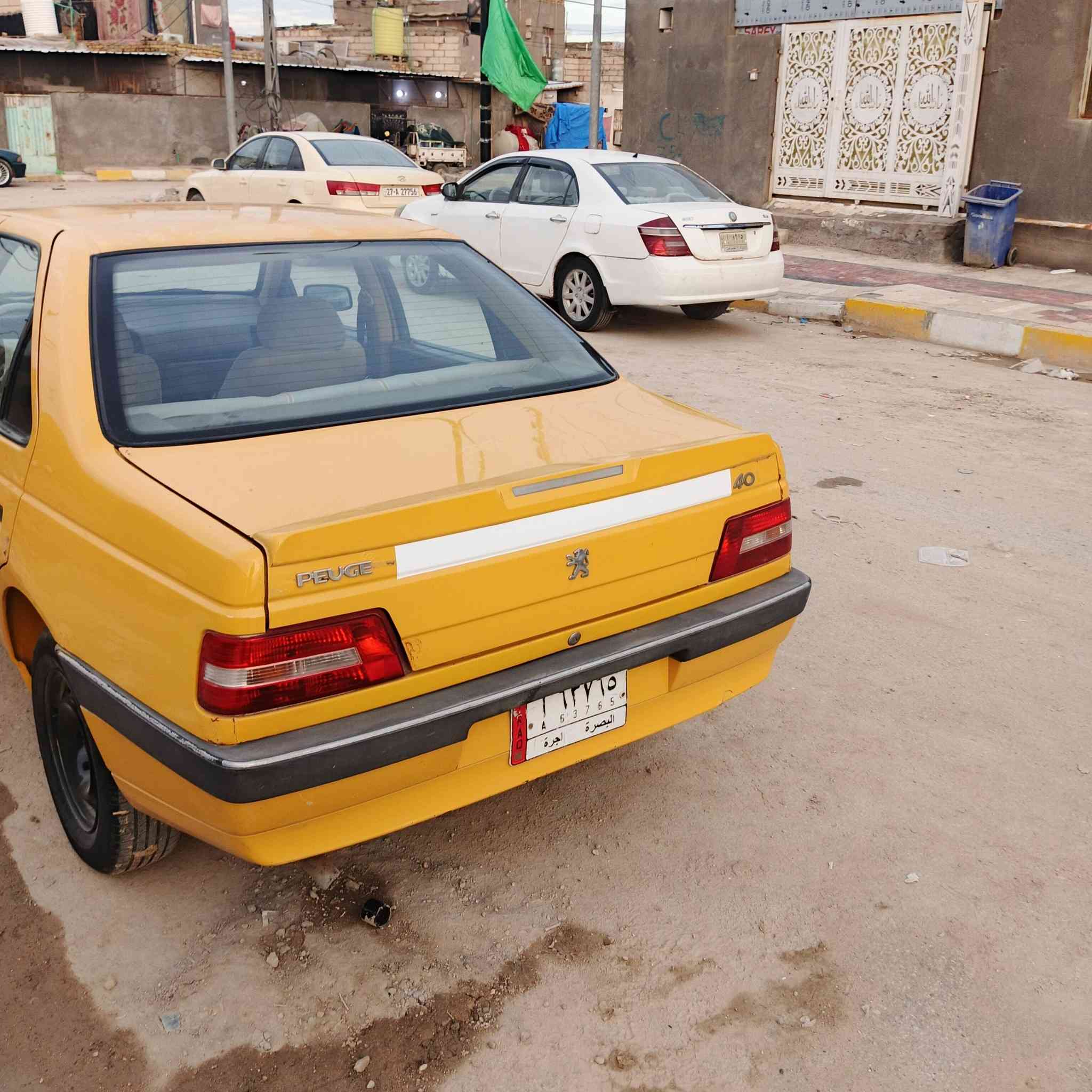 السلام عليكم بيجو ٤٠٥ موديل ١٦ سياره جاهزه ونضيفه كلش حلوه محرك وكير وحداده وتخم تاير تبريد تتفئه كله جاهز السعر ٣٥ بيه مجال قليل المكان ذي قار زديناويه قرب صفي الدين موبايل ***********
