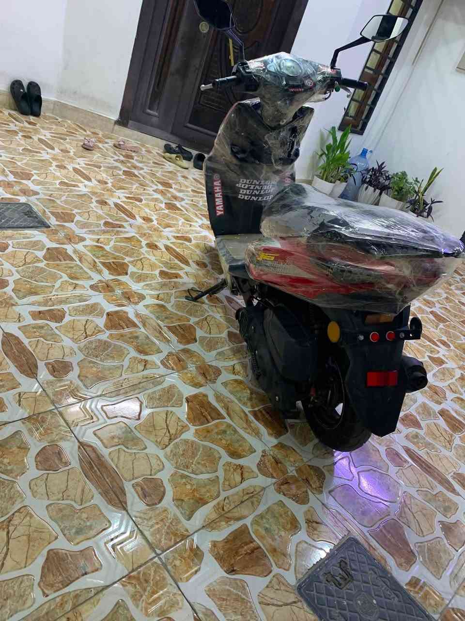 للبيع دراجه ماكس سكنس مابي كل عيب مكينه مابي عيب كابرتير بلادي كهربائيات كل شغال سلف بصمه كيج بانزين كفر بلادي مابي كسر تايرات جديد مكينه مابي صرف سعر 300 وبي مجال خاص او اتصل *********** مكاني كركوك
