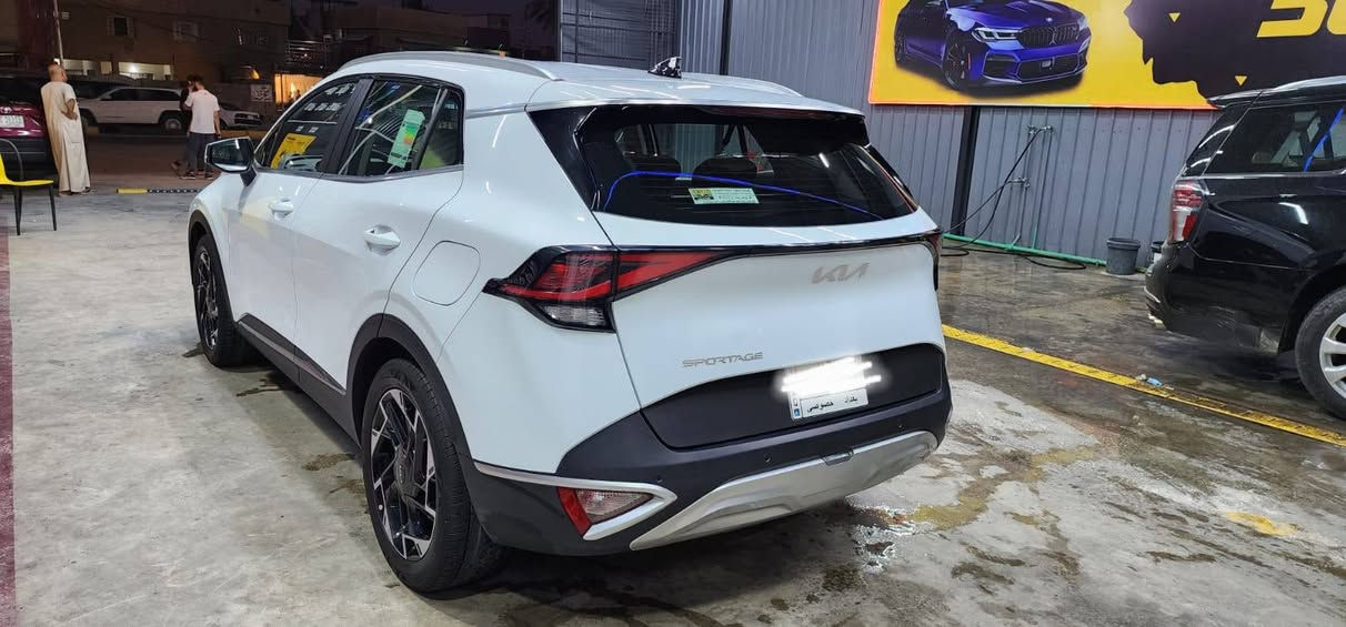 السلام عليكم
بيع أو مراوس سورنتو 
سبورتج ٢٠٢٢ ماشيه ٧٠ بيها طخه بل بابين مثل ماموضح بل فديو سعرها ٢٠٥
***********
