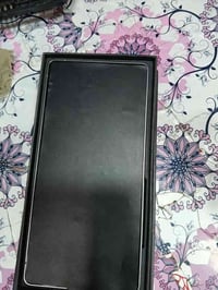 اس الترا 25 مساحة التخزين. 256 مستخدم 5 ايام  السعر خاص 07817538778