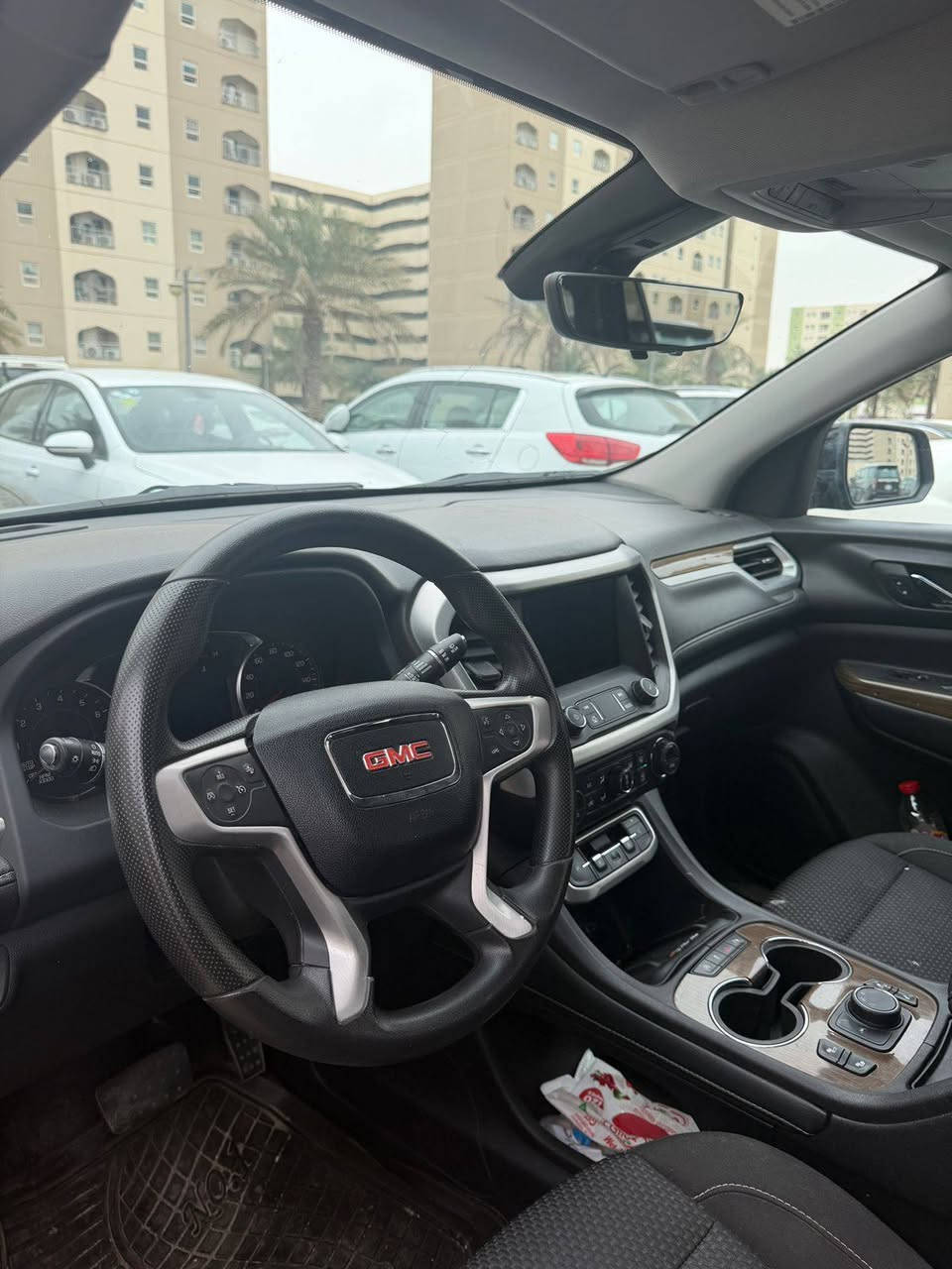 السلام عليكم 
جمسي اكاديا للبيع 22
السياره فول ماعده البنروما SLE
فول للاخير السياره حادثها فقط الجاملغ والبنيد السياره قطعه وحده صبغ كفاله الكير والمكينه والدواخل شرط الفحص السياره باسمي شرط التحويل أو الوكاله
***********
