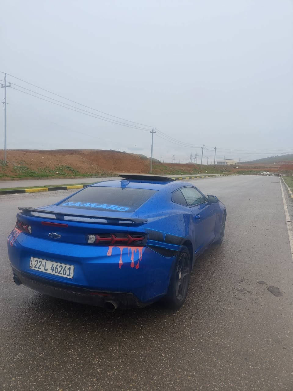 شوفرلیت کامارو 2017 
محرک اربع سلندر 20 توربو
بولند صبغ بدون دواخل 
مکان سیارە زاخو 
سعر 110 ورقە و مجال 
***********
