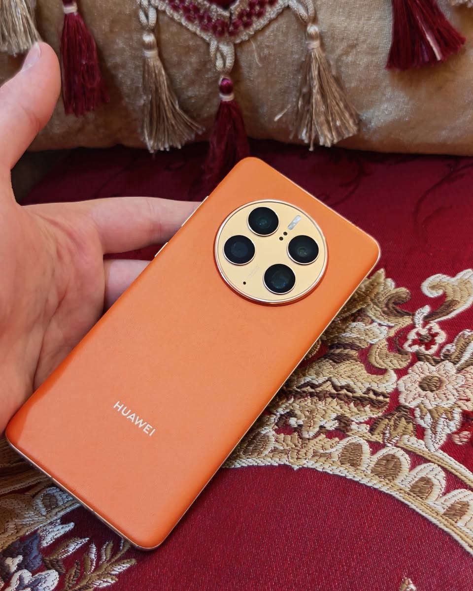 سلام عليكم للبيع أو مراوس هواوي ميت 50 برو لون مميز نضافته 💯 مكفول أخو الجديد ذاكرة 256 السعر 435 مكاني كربلاء للتواصل عل رقم ***********
