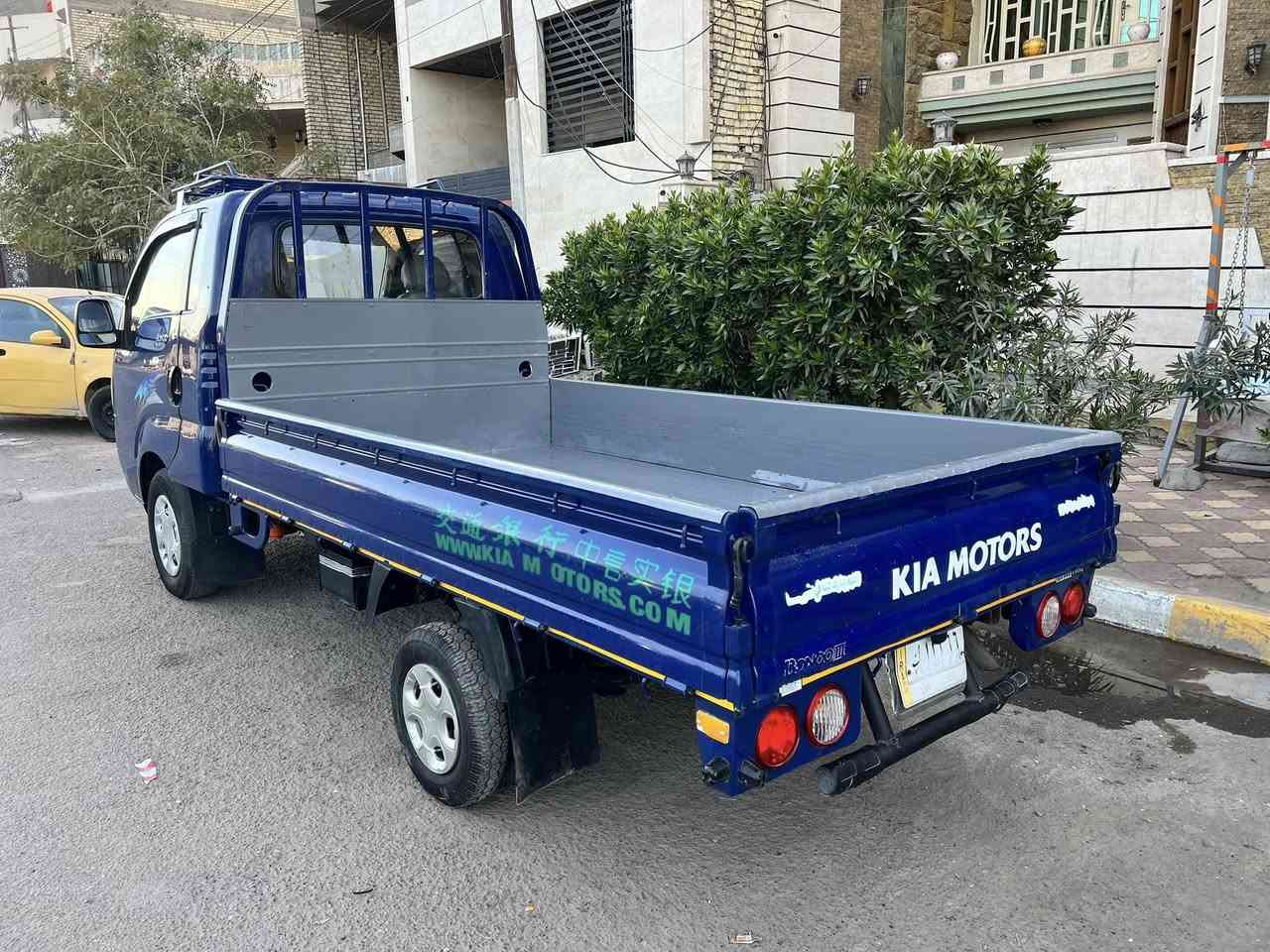 السلام عليكم للبيع كيا مديل 2004. رقم بغداد الماني مشروع وطني تحويل مباشر. محرك 3000 مشترك مفتوح بلاد. جديد.   مكفوله من ضربه وكص.  مكانات صبغ مال جرد فقط.  تخم تاير. كير اكسن حداده. شواصي كفاله.    كهربيات شغاله.  دواخل جديده.   سياره جاهزه.   مكاني بغداد.   السعر.  82 ورقه.  وبيها مجال.     هـ.  ***********.     اتصل وتدلل.  🚘🫶. 🫡.
