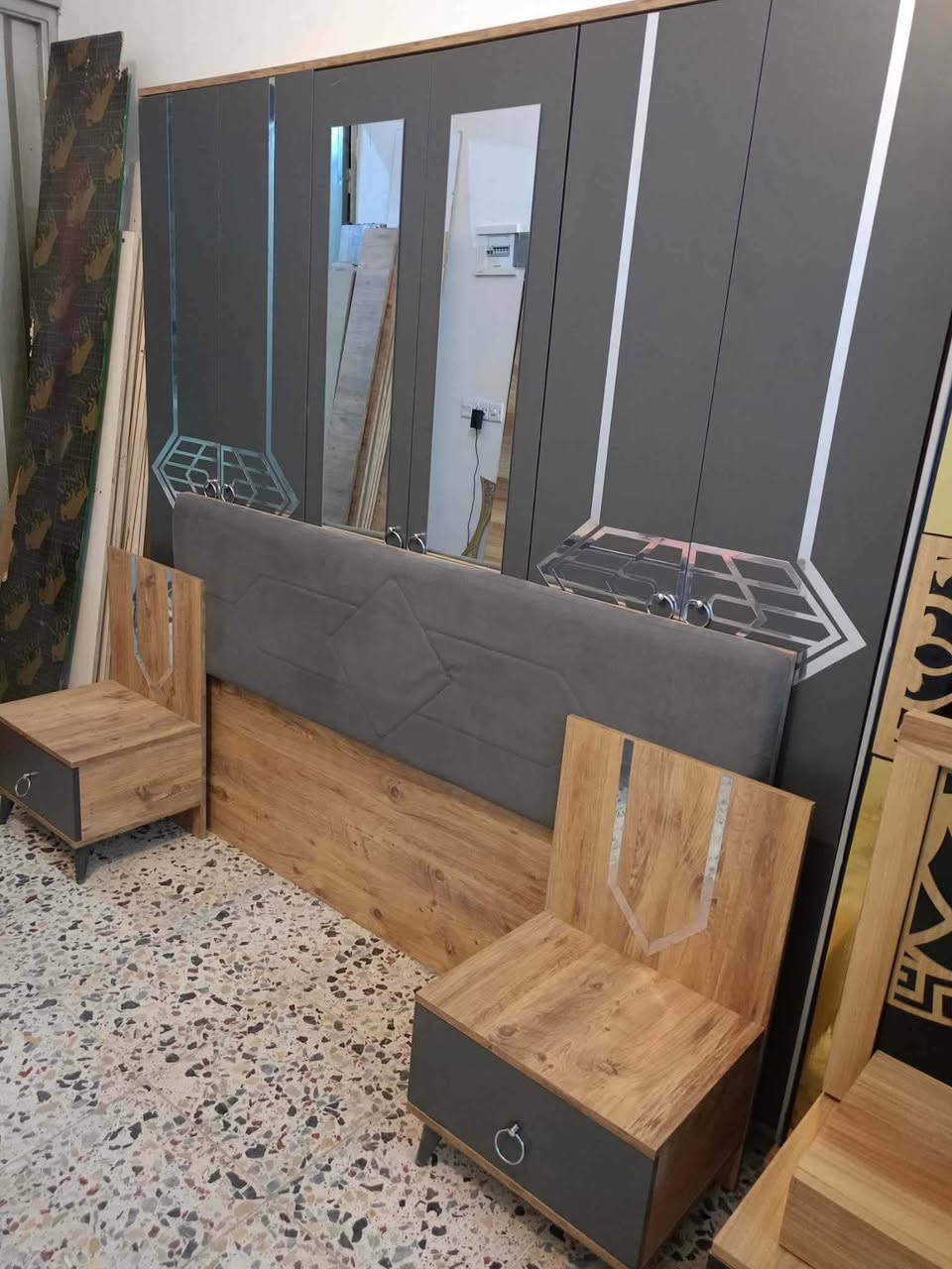 غرفة تركي 🇹🇷 مستخدام 5قطع  ✨✨
نضافه 90 💯
ابواب  💖
السعر 450 💖💸
مع شد🪛 ونقل 🚚  مجاني  داخل بغداد  محافظات بكروه


**إذا كنت صاحب هذا الإعلان وتريد حذفه لأي سبب، رجاءا أرسل رسالة إلى الدعم الفني**