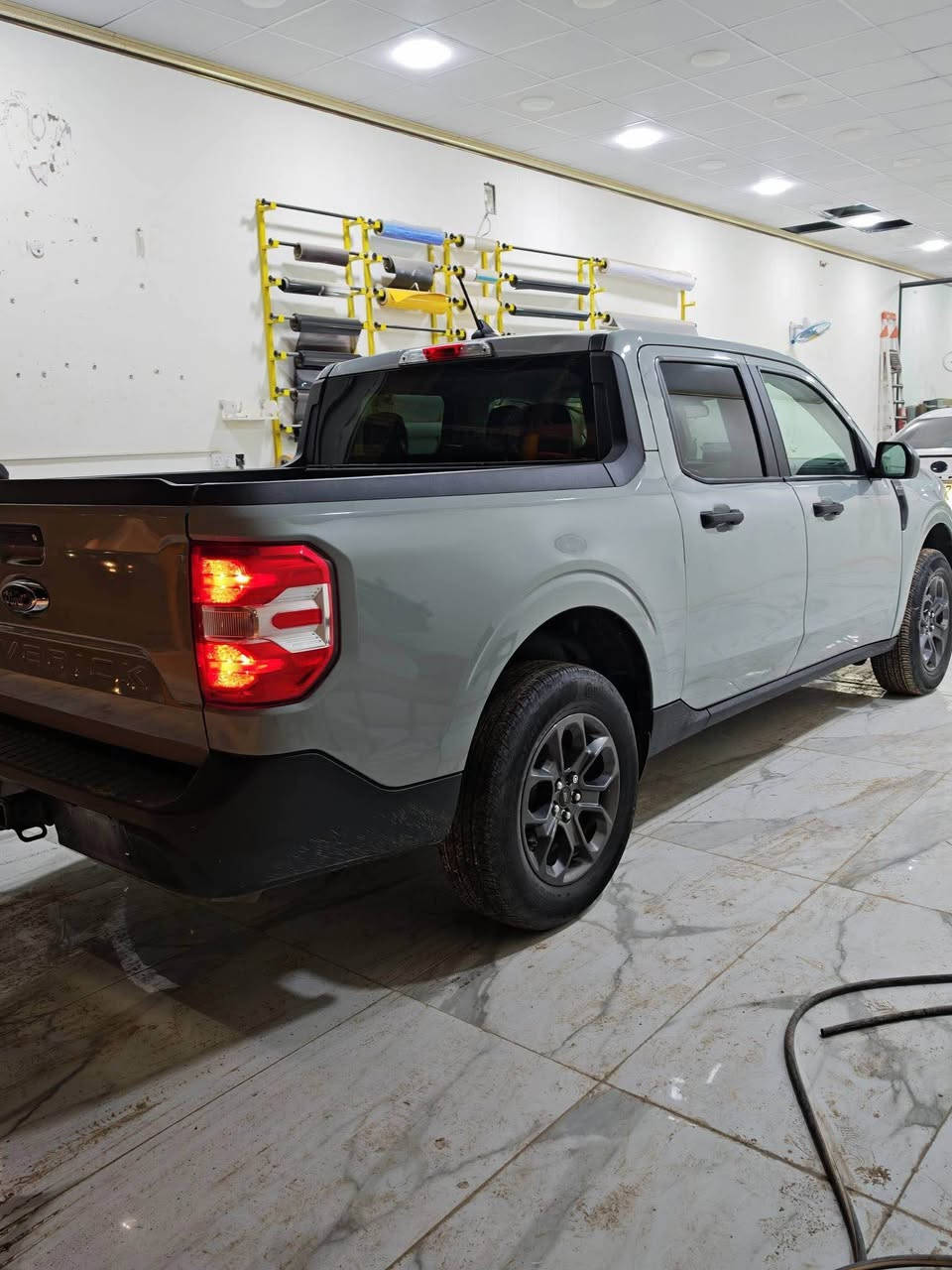 فورد مافريك مواصفات XLT
موديل 2024 
هايبرد 
شاشه 
كاميره 
سكان تحكم 
مانع تزلق 
مسار طريق 
تحديد سرعه 
رادارامامي 
رادار خلفي 
مرايا رادار
حساس خلفي 
ويلكب 
بريك بصمه 
صبخ اربع قطع بدون دواخل 
بجم كلو وضع شركه 
السياره تترقم اربيل دهوك سليمانيه 
سعر 150 ورقه 
عنوان عقره هاتف واتصاب 
*********** كورك 
اسياسيل تلفون *********** أربيل, العراق
