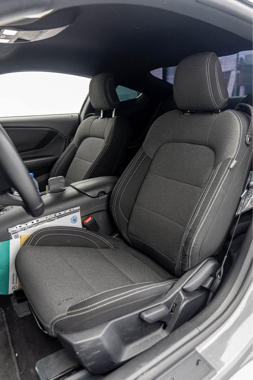 Ford Mustang 2025
فورد موستانج ٢٠٢٥
مواصفات ECO BOOST

مكينة ٤سلندر+توربو حجم ٢.٣لتر
ماشية 16,000 ميل و بحالة ممتازة 

سيارة بيها الصندوق مبدل و ثنين اماكن تعديل بارد بدون دواخل و ايرباك كلش حلوة و نظيفة 
رقم كاتي السيارة هزة جديدة جاهزة للرقم

سعر السيارة (228$) ورقة و بيها مجال للطيبين
مزيد من المعلومات اتصل علي الرقم
كورك - واتس اب👇🏻
(***********) دهوك, العراق
