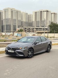 كامري SE • ٢٠٢٣ • ٧٠٠٠٠ كم